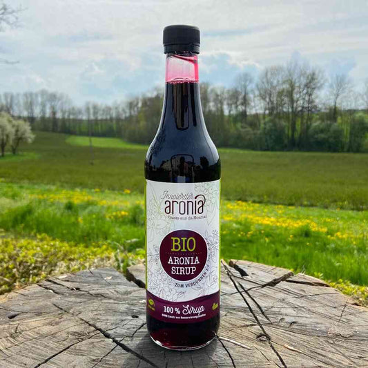 Bio Aronia Sirup 0,5 Liter Fasche von Innvierlter Aronia